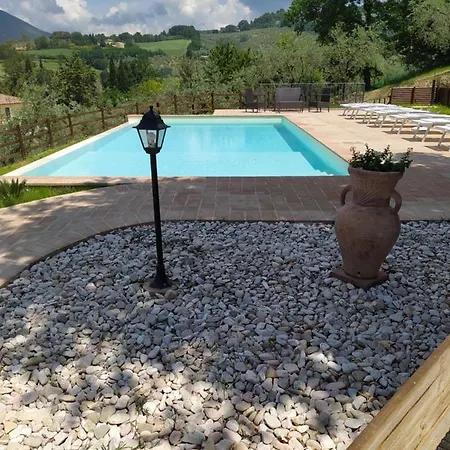Azienda Agrituristica Il Moraiolo Foligno Exterior photo
